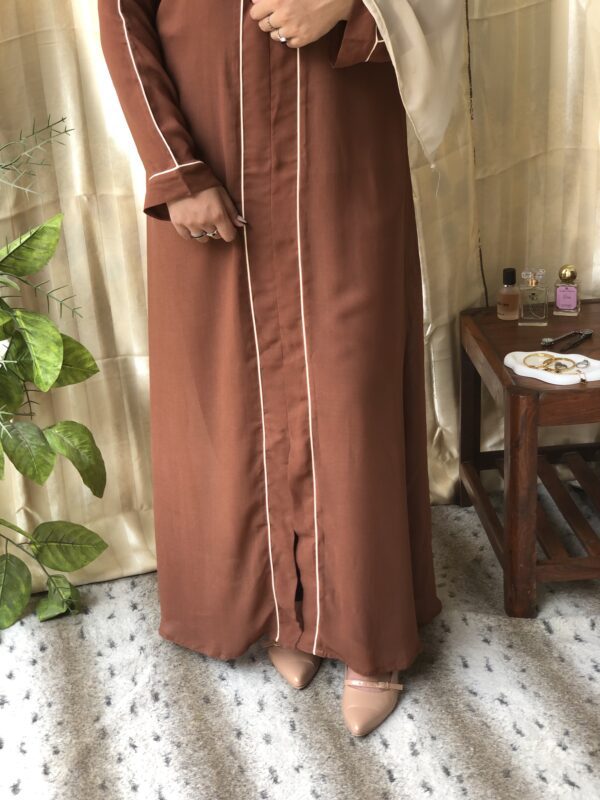BrownAbaya3