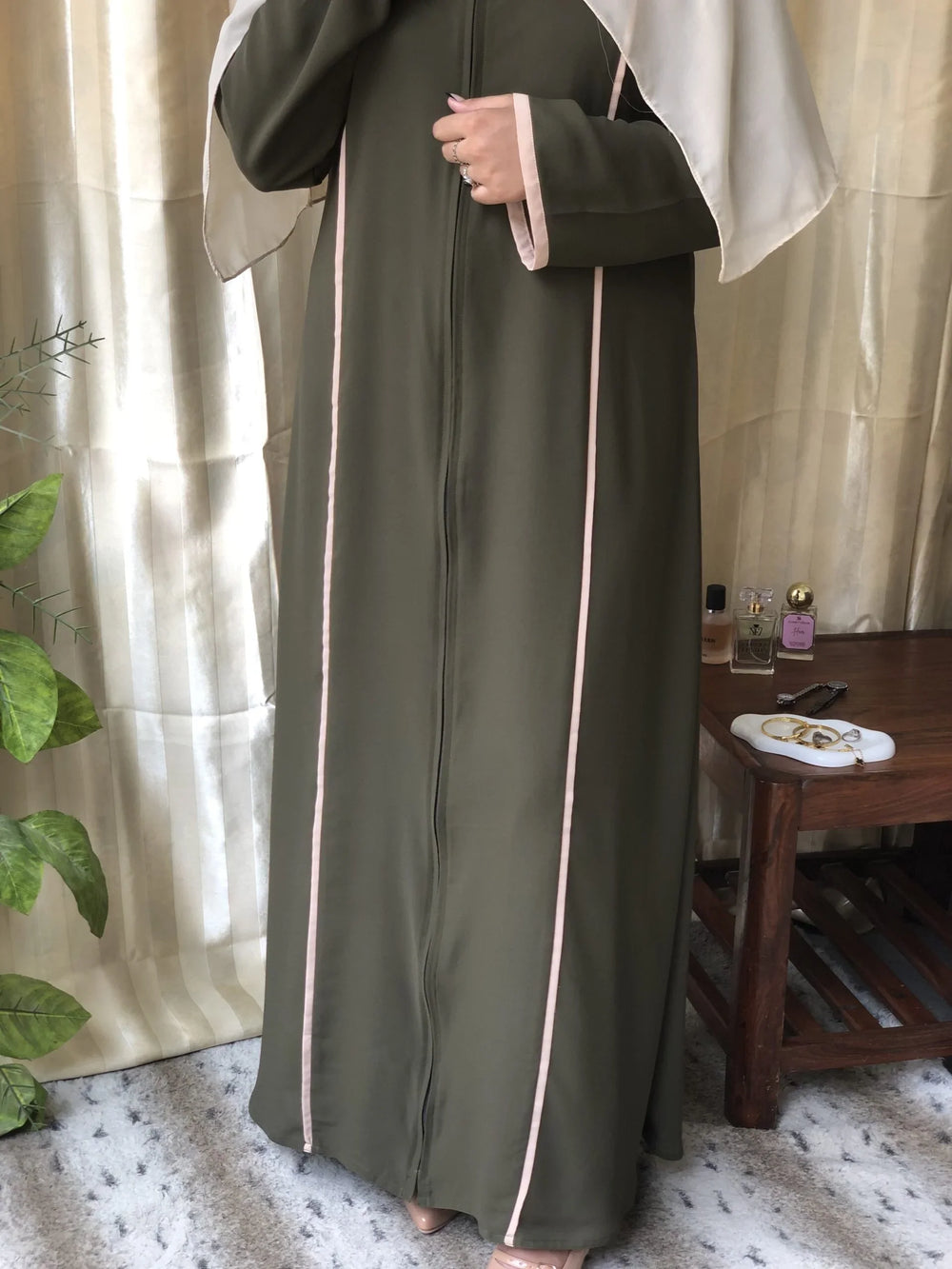 OliveAbaya004